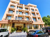 Goroomgo Shakuntala Katra - ห้องครัว