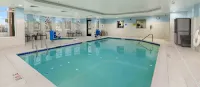 Holiday Inn Express & Suites MEDFORD-CENTRAL POINT by IHG - Pools