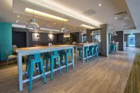 Premier Inn Slough Central South - parking
