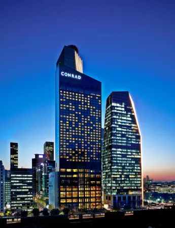 Conrad Seoul Отели рядом с достопримечательностью «Abraham Park Kenneth Vine Collection Museum»