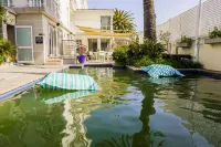 The Bantry Aparthotel by Totalstay - Beach