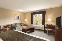 Days Inn by Wyndham Thunder Bay North - parking