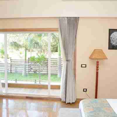 7 Seasons Resort & Spa Rooms