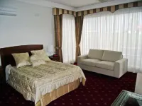 503 on Princes Drive Motel