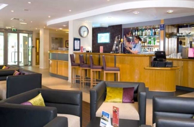 Holiday Inn Express London - Hammersmith by IHG photo 2
