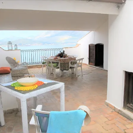 Belvedere Home with Sea View on the Gulf of Gaeta