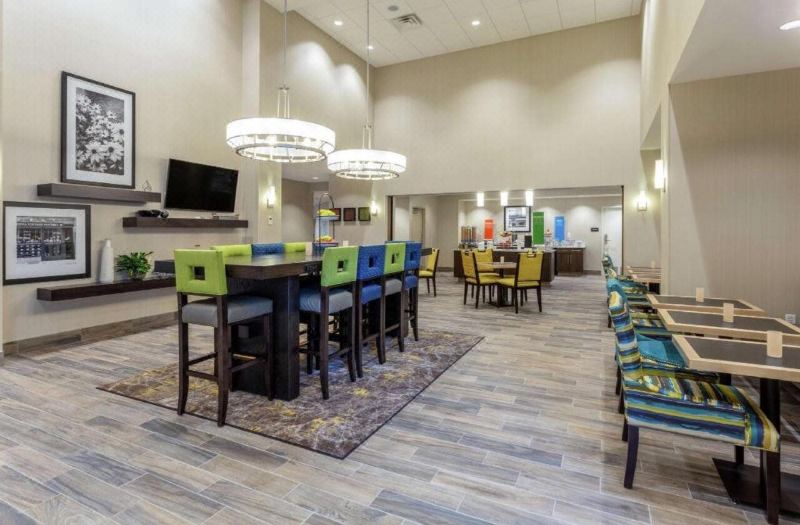 Hampton Inn & Suites Burlington photo 3