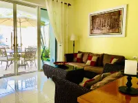 Deluxe Jacuzzi Balcony Room with Swimming Pool Air Conditioning and Parking