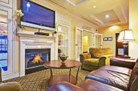 Holiday Inn Express & Suites Dyersburg
