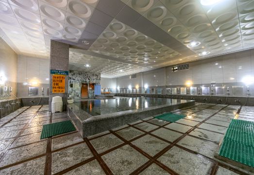 온천 시설 내부