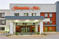 Hampton Inn Madison - parking
