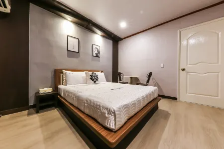 Zen Motel Отели в г. Нонсан