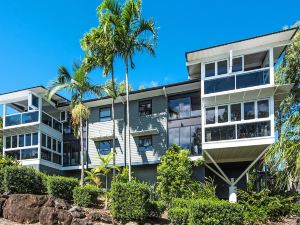 Oasis 1 Hamilton Island 2 Bedroom Apartment in Central Location with Golf Buggy