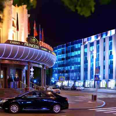 明斯克皇冠假日飯店 Hotel Exterior