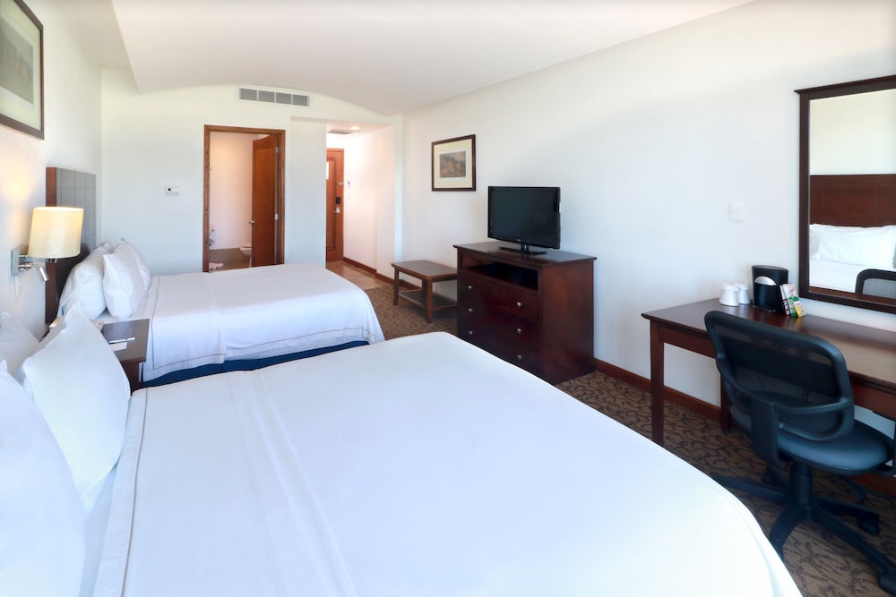 Holiday Inn Express Nuevo Laredo, an Ihg Hotel