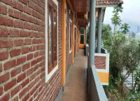 Villa Orange Lembang Pengkolan Hotels in Lembang