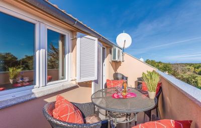 Public Areas Nice Home in Liznjan with Wifi and 2 Bedrooms Photo