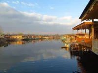 Montreal Group of Houseboats