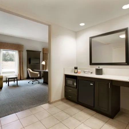 Hampton Inn & Suites Mahwah