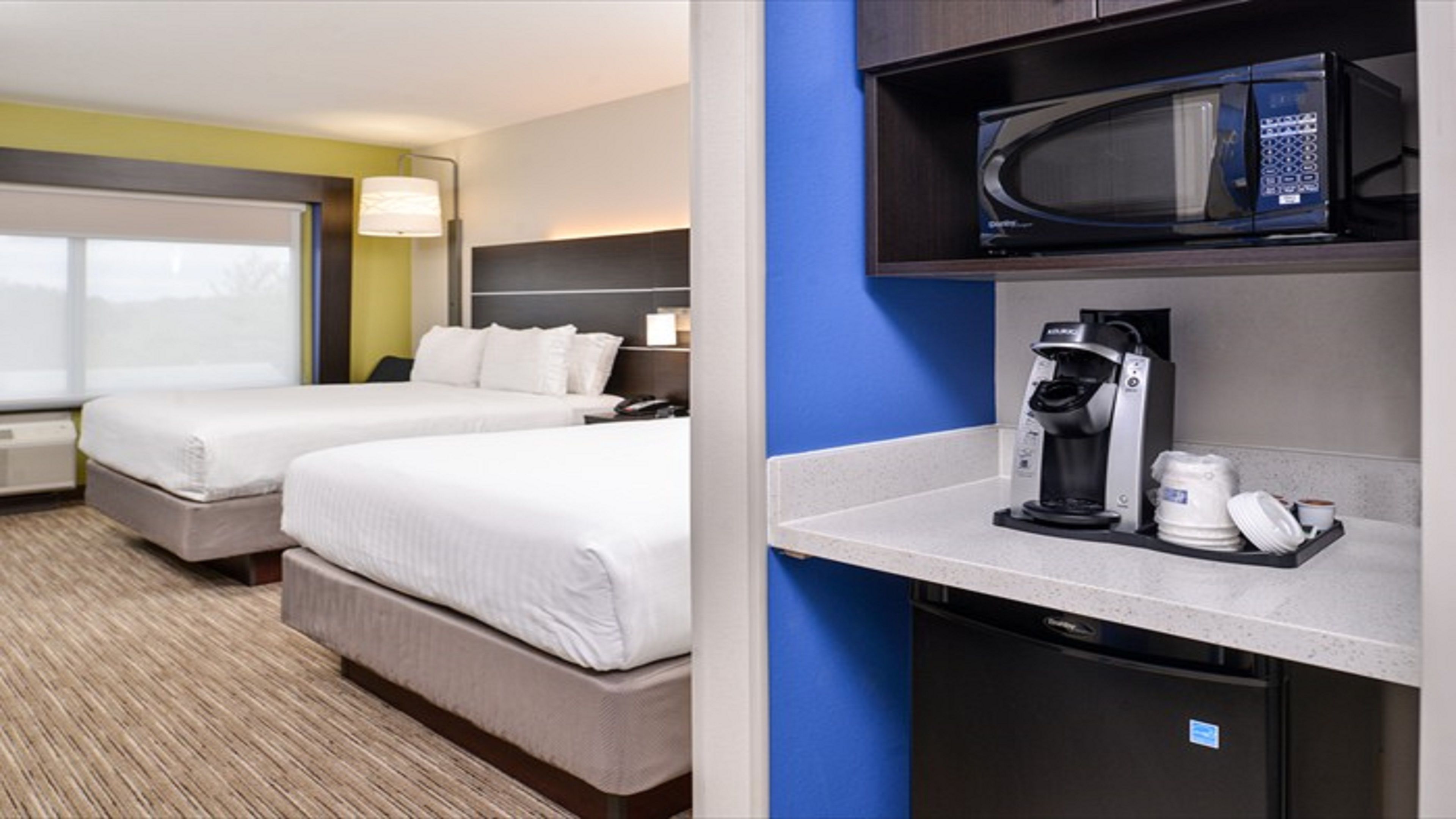 Holiday Inn Express & Suites - Parkersburg East, an Ihg Hotel