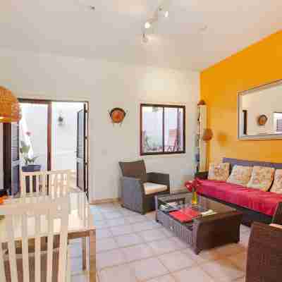 Holiday House with Pool in the South of Tenerife Rooms