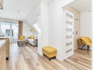 Exclusive Two-Level Apartment by Renters