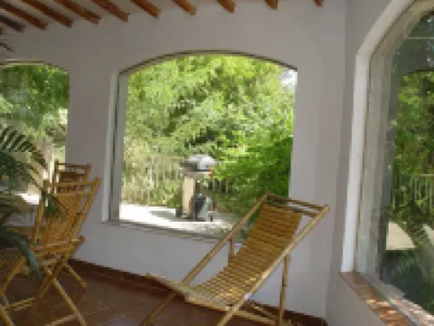 Family Apartment, 2-8 People, in Provence Mas 16th Cent., Pool, Garden, Parking - Homestays