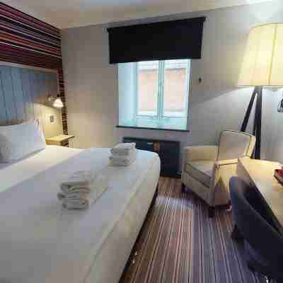 Village Hotel Nottingham Rooms