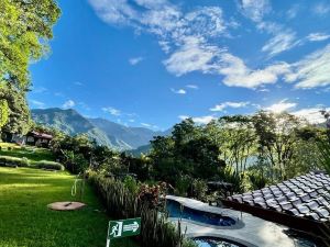 Hotel de Montaña El Pelicano