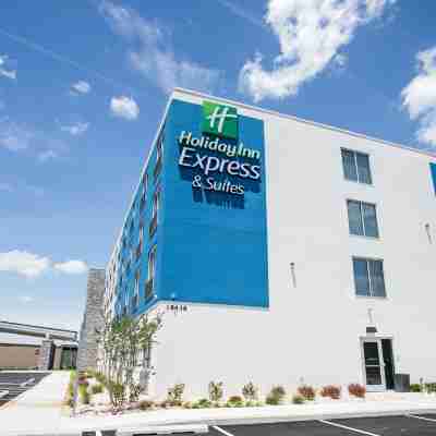 Holiday Inn Express & Suites Rehoboth Beach Hotel Exterior