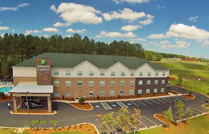 Holiday Inn Express DEFUNIAK SPRINGS by IHG