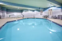 Holiday Inn Express & Suites Lincoln City