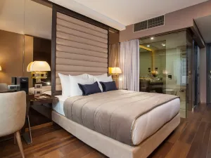 Saint Ten Boutique Hotel, Small Luxury Hotels