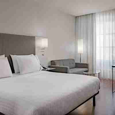 AC Hotel Torino Rooms