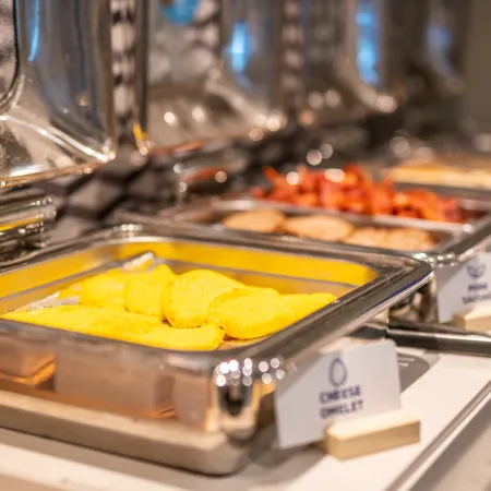 Holiday Inn Express & Suites BRANDON by IHG