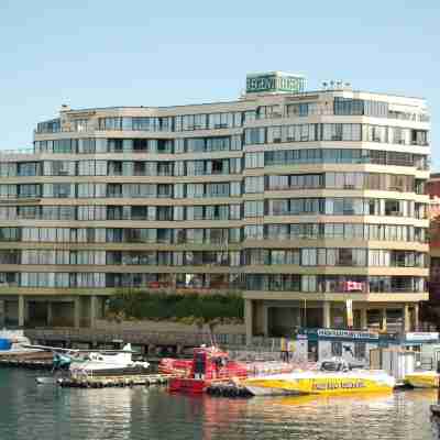 빅토리아 리젠트 워터프런트 호텔 앤드 스위트 Hotel Exterior
