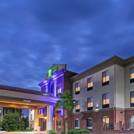 Holiday Inn Express & Suites PICAYUNE-STENNIS SPACE CNTR. by IHG