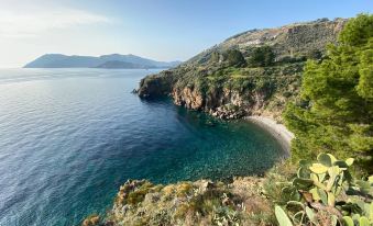 Villa Mare - Suspended over the Sea