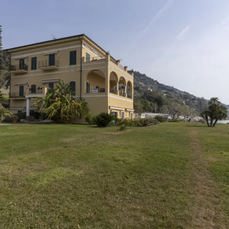 Bella Vista