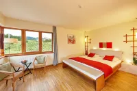 Landgut am Pößnitzberg Hotels near Die groesste Traube der Welt am Eory-Kogel