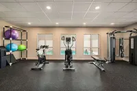 Microtel Inn & Suites by Wyndham Antigonish - Gym