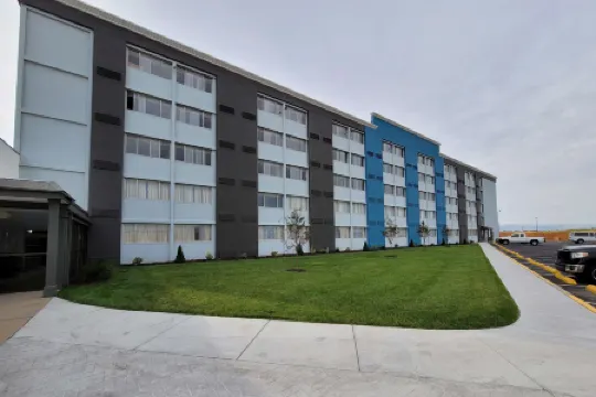 Hawthorn Extended Stay by Wyndham Wichita Airport Отели в г. Уичито