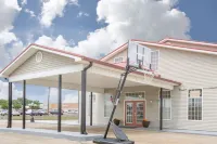 Super 8 by Wyndham Talladega Al Hotels in Talladega