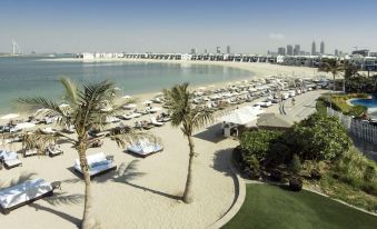 Movenpick Hotel Jumeirah Lakes Towers