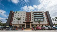 Holiday Inn Express & Suites Celaya