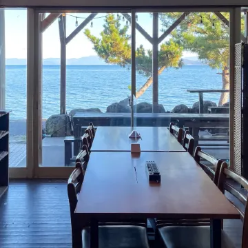 Biwa-Lakeside Cottage B B Dylan