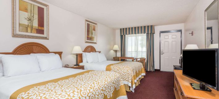 Days Inn by Wyndham Chiefland Hotéis em Levy County