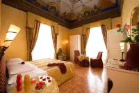 Hotel Joli Hotels near Piazza Castelnuovo