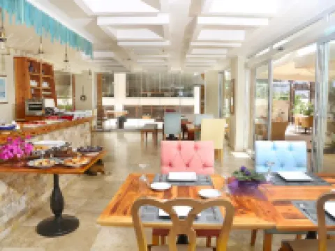 Saylam Suites โรงแรมในคาช