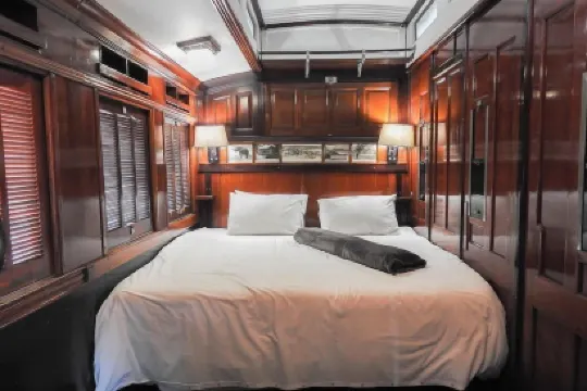 桑託斯特快列車小屋 - 青年旅舍